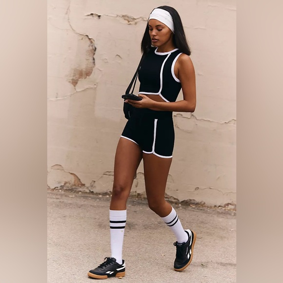 NEW! FREE PEOPLE MOVEMENT Parisienne Colorblock Set L/XL Black White Top Shorts - Picture 13 of 17